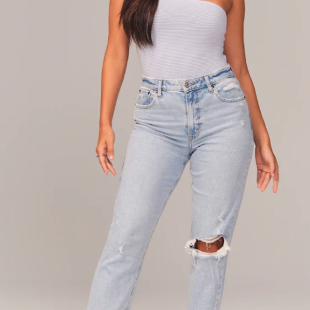 A&F Curve Love High Rise Mom Jean - Picture 2 of 7